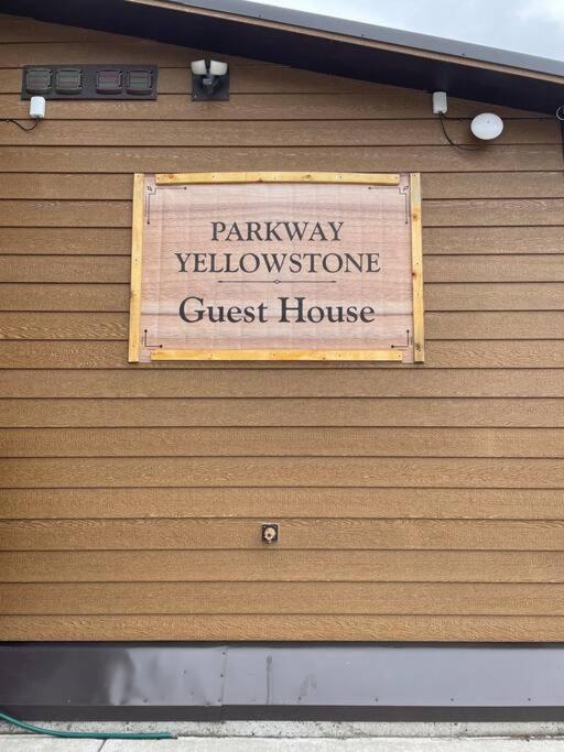 Parkway Yellowstone Guest House #7 Gardiner Eksteriør bilde